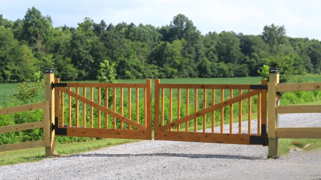 Manual driveway gate installed by Mariaville Fence